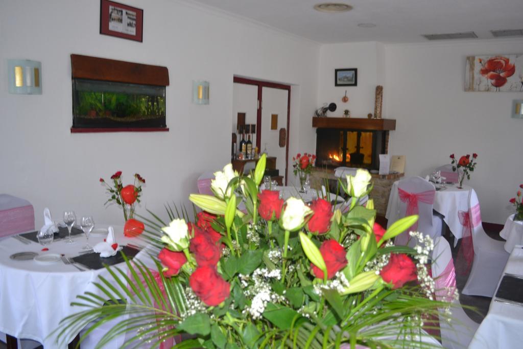Hotel Restaurant La Braisiere Saint-Romain  Exterior foto